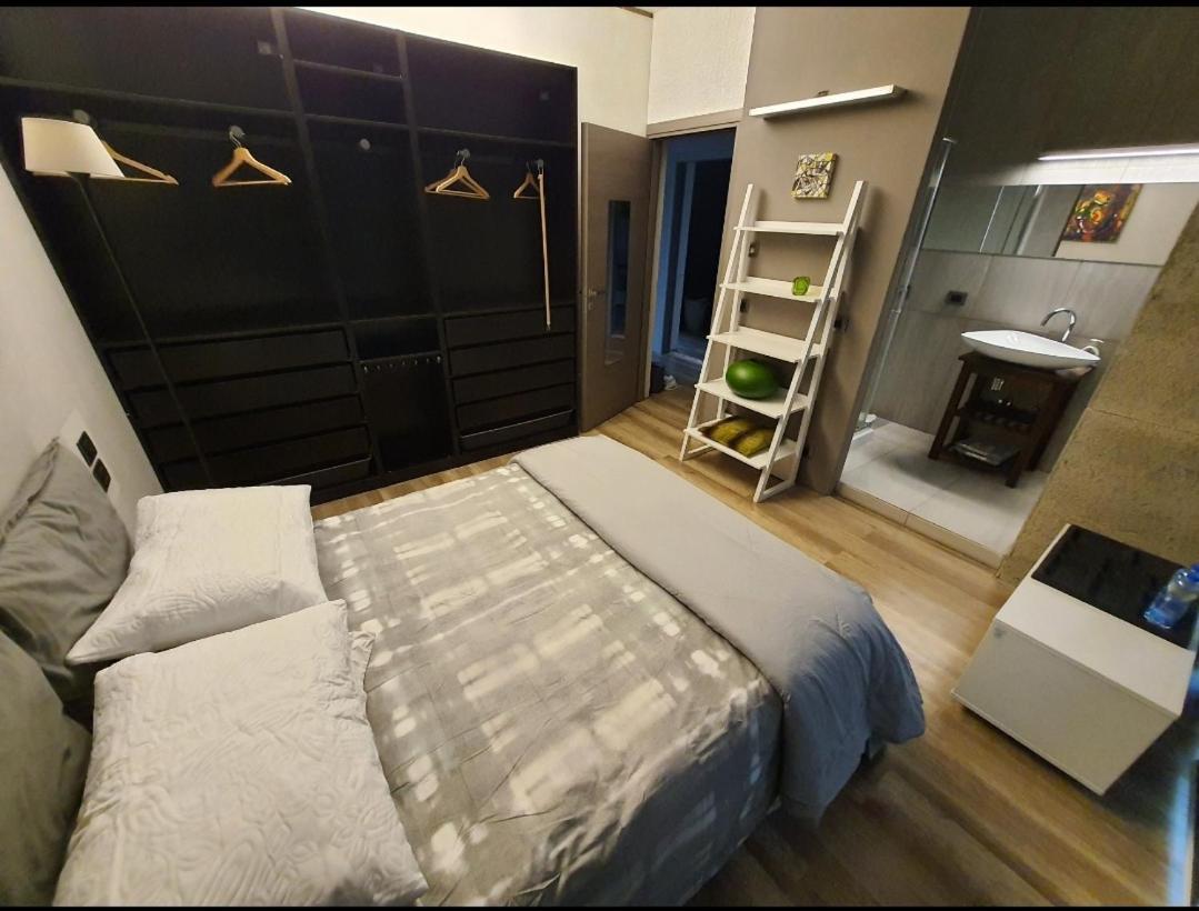 Cristallo Private Double Room & Ensuite Open Space Bathroom With Views Fontanelice Exterior photo